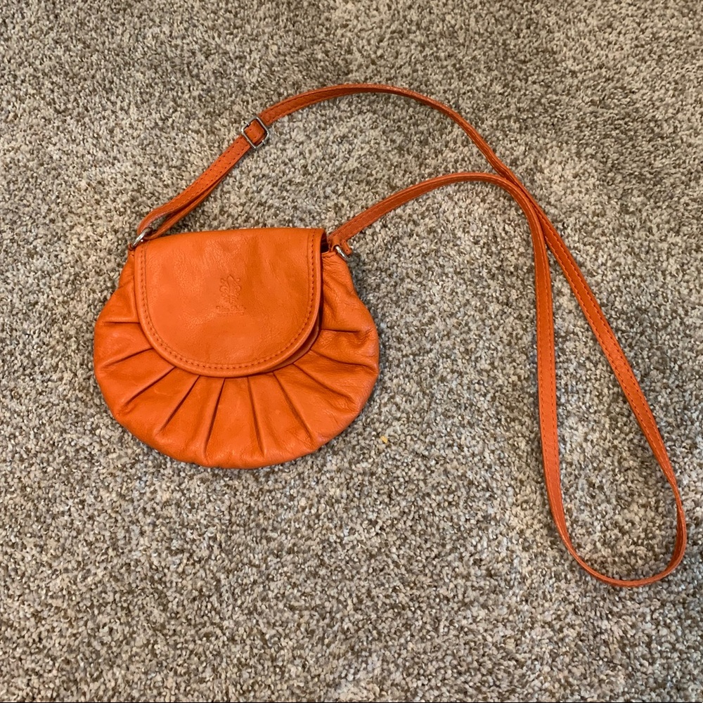 Vera Pelle Italian leather Paris’s-body bag